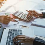 PROIECT Sporul de doctorat este desființat în noua lege a salarizării: a fost luat în calcul „la stabilirea coeficienților pentru personalul din învățământ, unde, prin natura funcțiilor, este necesară deținerea titlului de doctor”