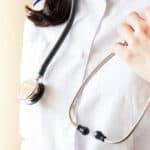 Prorector al Universității de Medicină din Timişoara: Se lucrează la programe ca în viitor medicii să aibă autorizaţia de liberă practică chiar dacă nu iau examenul de rezidenţiat. Să fie medic generalist, dar cu capacităţi limitate, în orașe și rural