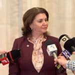 Un senator acuzat de fascism, altul cu bacalaureat incert și mai mulți aleși extremiști promovează abrogarea legilor antilegionarism și antifascism / Proiectul a primit avizul Comisiei pentru drepturile omului din Senat cu ajutorul PSD / Cum explică Monica Anisie, fostă ministră a Educației, de ce s-a abținut