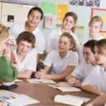 Educația pentru antreprenoriat în România se confruntă cu „provocări sistemice” și are nevoie de o strategie dedicată pentru a putea asigura competențele relevante pentru piața muncii – raport al Comisiei Europene