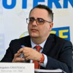 Bogdan Cristescu, Centrul pentru Curriculum și Evaluare: Odată cu aplicarea standardelor de evaluare și notare va scădea presiunea pe examen / Se va pune accent pe mai multe discipline, pe performanța elevilor la clasă în toți anii de studiu și va crește încrederea în sistem