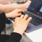 Testele grilă din cadrul probei scrise de la concursul pentru directori ar putea fi evaluate direct de platformă, nu de persoane, spune secretarul de stat în Ministerul Educației Sorin Ion