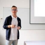 Rezolvarea subiectelor la Matematică – Tehnologic, BAC 2026. Profesorul Mădălin Ghiuler: Nu au fost capcane decât la c) lege de compoziție. Cred ca aceasta este cerința care departajează 10 de 9,7