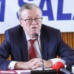 Un asistent universitar pierde 300 de lei la salariu în noua grilă, spune liderul sindical Anton Hadăr: Am cerut ministruluI Muncii să crească coeficienții. Când ne-a comunicat că avem 1,75 miliarde din cele 8, ne-am gândit “oare i-or ajunge banii?”