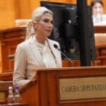 Raluca Turcan, unul dintre inițiatorii proiectului care prevede interzicerea telefoanelor în pauze și consiliere psihologică obligatorie pentru elevi: Inițiativa este despre siguranța și sănătatea emoțională a copiilor și readucerea echilibrului în școală