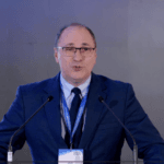 Ministrul Educației cere schimbarea regulilor în privința vizelor de flotant: Când copilul meu a început pregătitoarea erau 20 de elevi în clasă, iar după o săptămână erau 32. Părinții vin cu mașina din jurul Sucevei din vile foarte frumoase și de unde au plecat au lăsat 16 în clasă / Hai să schimbăm regulile!