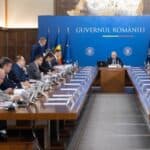 Ședință extraordinară de Guvern, astăzi, de la ora 19.30, pentru adoptarea bugetului 2026 / Bugetul Educației propus este mai mic decât cel alocat pe 2025, iar pentru Cercetare este alocat doar 0,13% din PIB