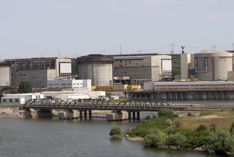 GRAFICE România - cea mai scumpă piață UE de energie pentru a doua zi la rând, în urma închiderii centralei de la Cernavodă