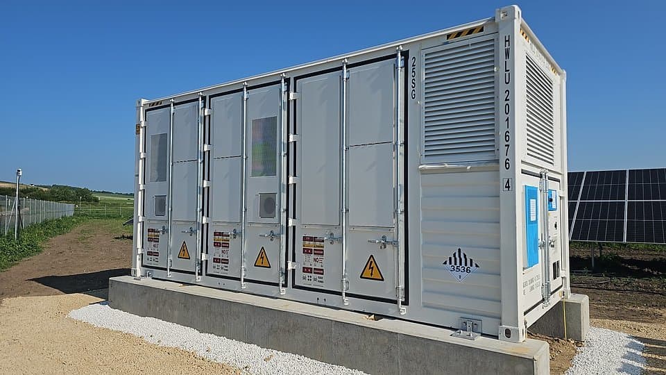 Investiție în România. Polonezii de la R.Power obțin finanțare pentru proiectul BESS de 127 MW din Scornicești