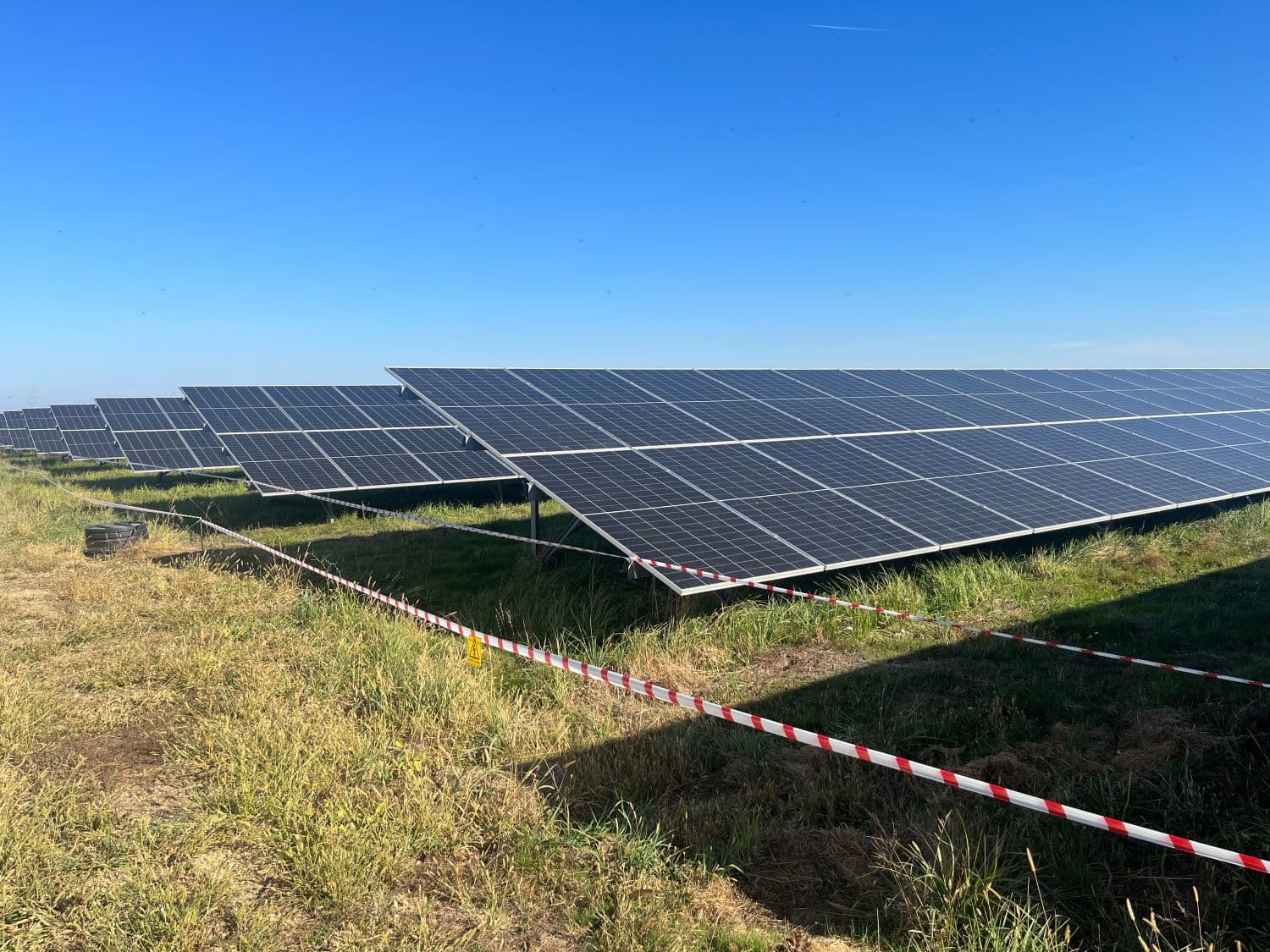 VIDEO Investiție majoră în România. Cel mai mare parc fotovoltaic din țară este acum oficial conectat la rețea