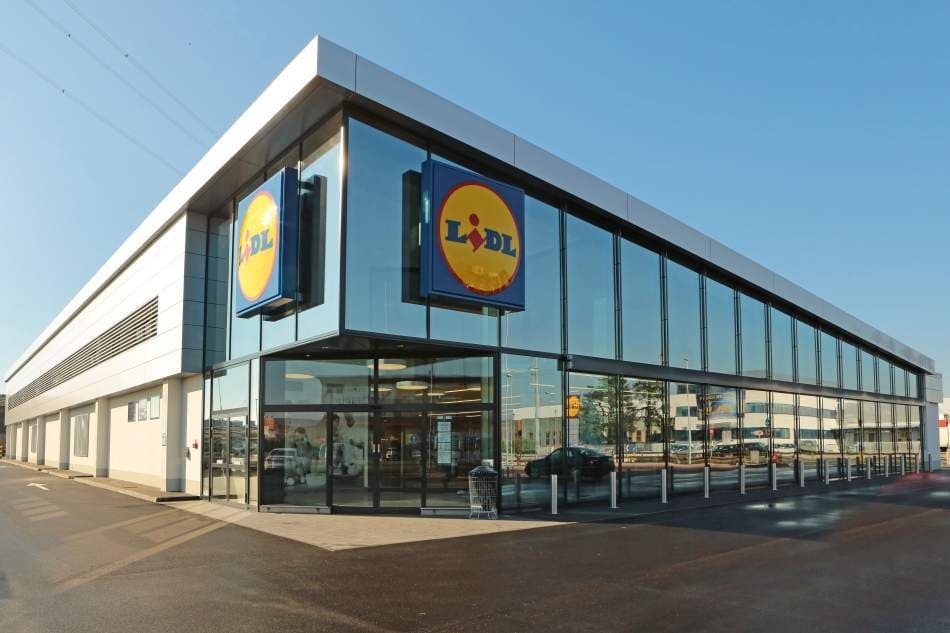SURPRIZĂ Lidl vine pe piața de telefonie mobilă la scară largă. Vizează până la 30 de piețe
