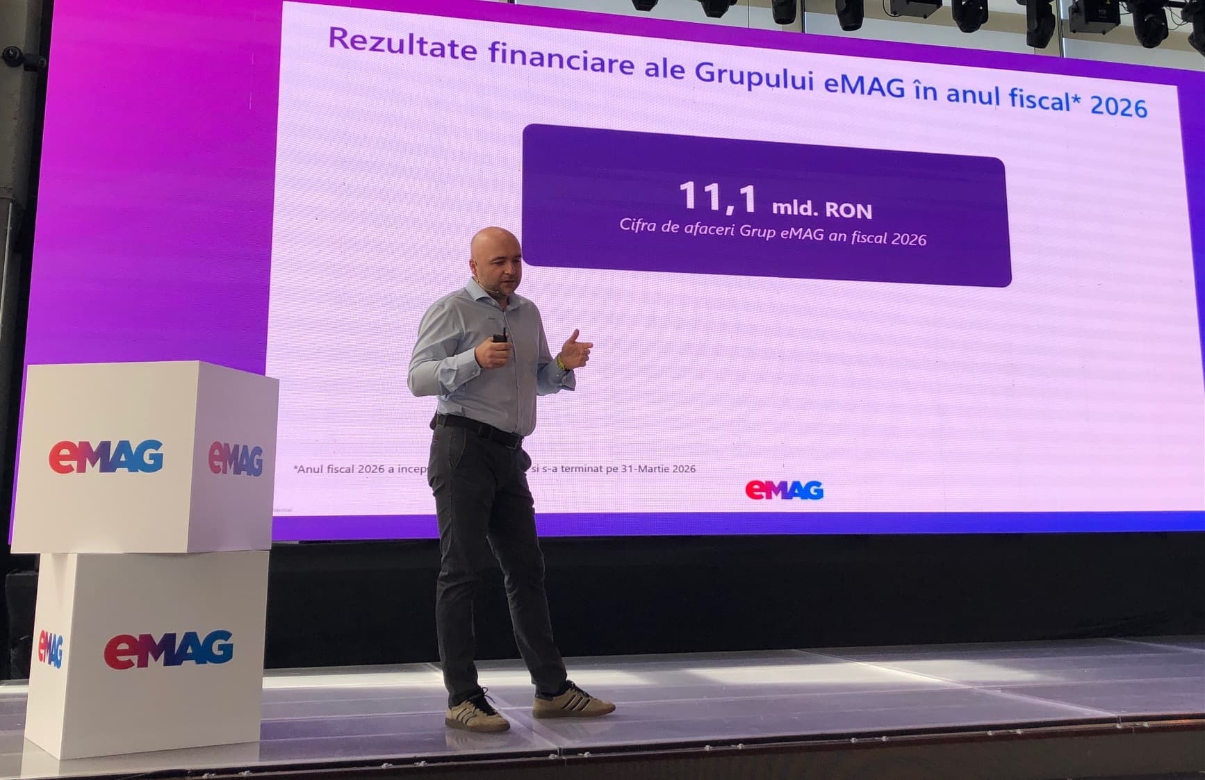 FOTO eMAG, cifrele oficiale: Afaceri mai mici pe fondul vânzării Tazz, pierderi dublate, mai puțini angajați. La nivel consolidat, afacerile cresc. Compania pregătește investiții și diversificarea veniturilor