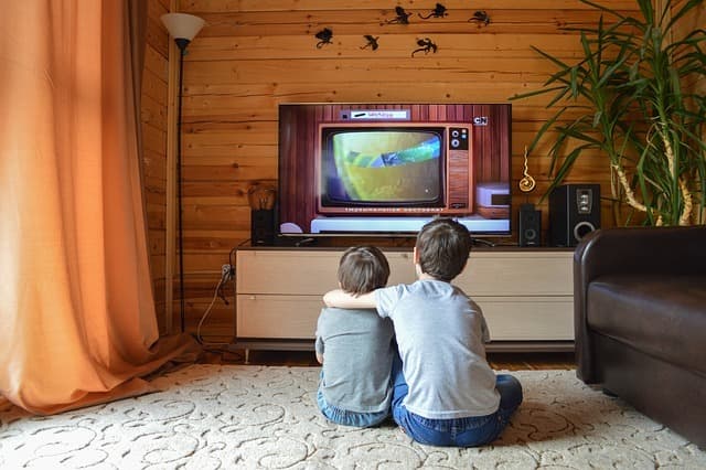 Operatorul prin cablu TV al Orange Romania: afaceri pe minus, pierderile s-au dublat. Datoriile au scăzut, sunt mai mulți angajați