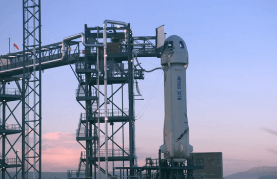 Blue Origin înregistrează prima aterizare a unui motor de rachetă New Glenn refolosit, intensificând rivalitatea cu SpaceX