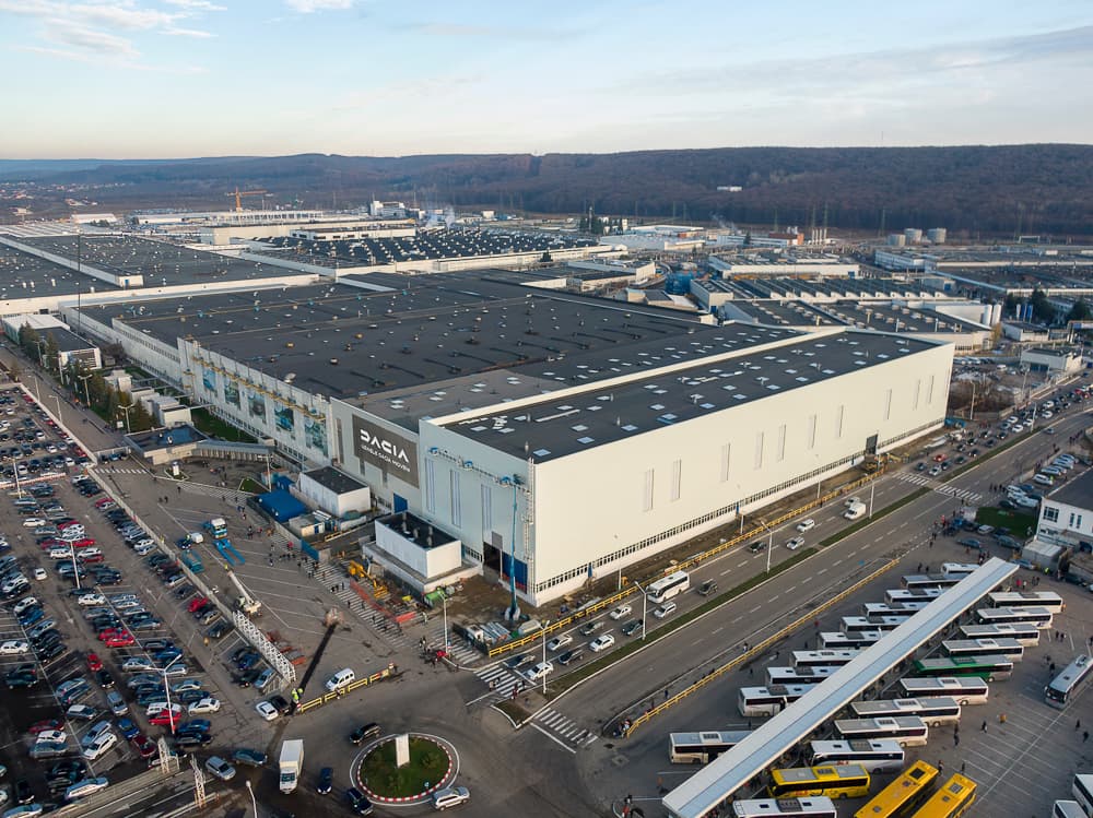 Angajații Renault, inclusiv de la Dacia, vor cumpăra 10% din companie. Acțiuni la preț preferențial, vândute luna aceasta