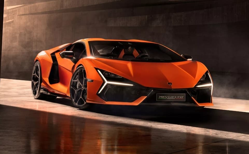 Directorul Lamborghini spune că renunţarea la maşina electrică a fost decizia corectă, după criticile dure primite de Ferrari Luce