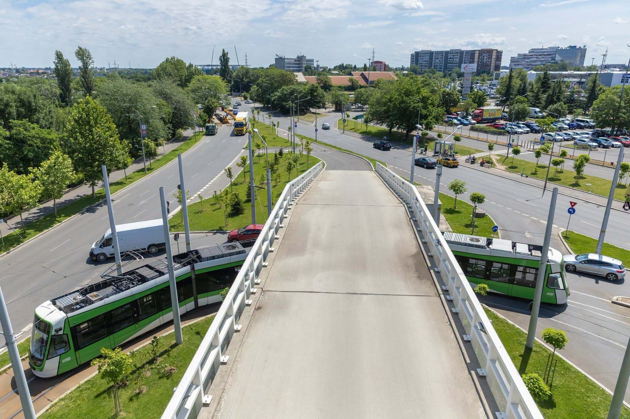 FOTO Două mari parcări redeschise după ce au zăcut nefolosite mulți ani. Ciucu deschide Park&Ride Pantelimon și parcarea „Lia Manoliu”