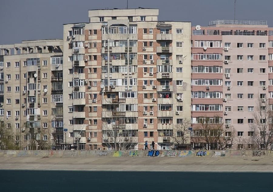 Cursul euro-leu începe să blocheze tranzacțiile imobiliare