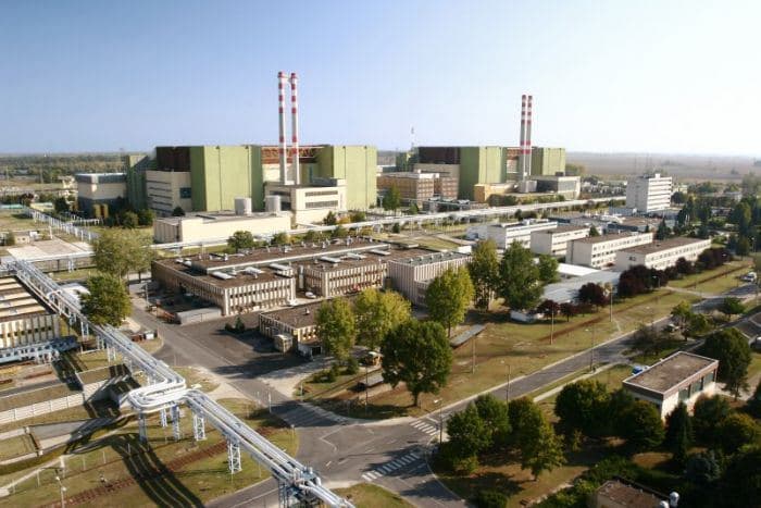 Dunărea a devenit prea fierbinte. Centrala nucleară Paks din Ungaria scade brusc producția din cauza apei prea calde a fluviului. Valul de căldură vine spre noi