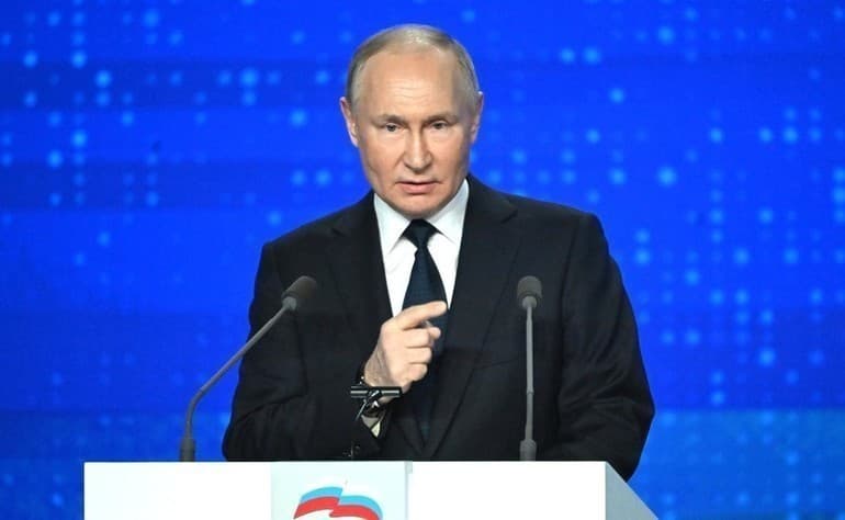Putin recunoaște penuria de combustibil cauzată de atacurile ucrainene