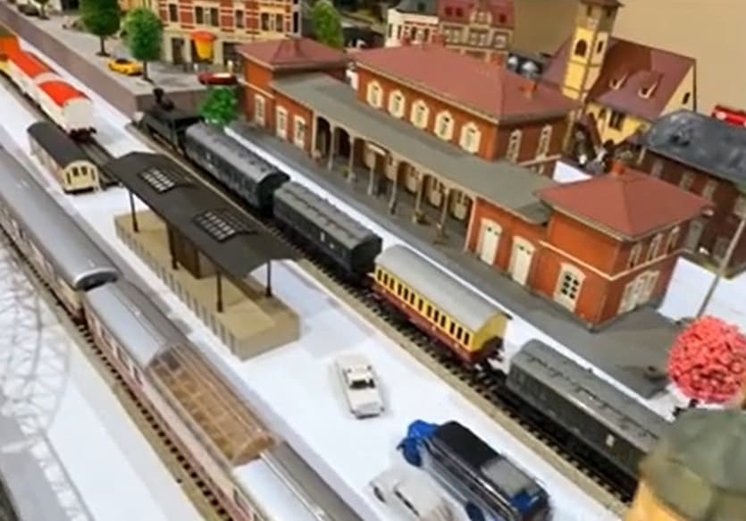Expoziţie inedită la Suceava. 00 de piese din colecțiile lor pot fi admirate la Muzeul de Istorie