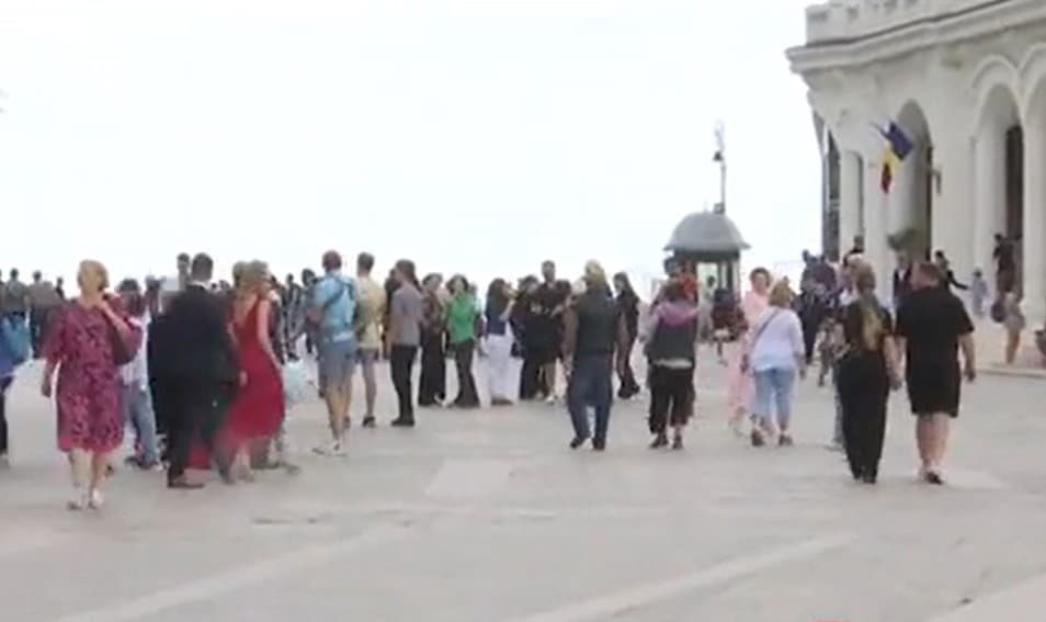 Drona din Constanţa "a explodat" în turism. Hotelierii se tem că vor rămâne fără clienţi în plin sezon
