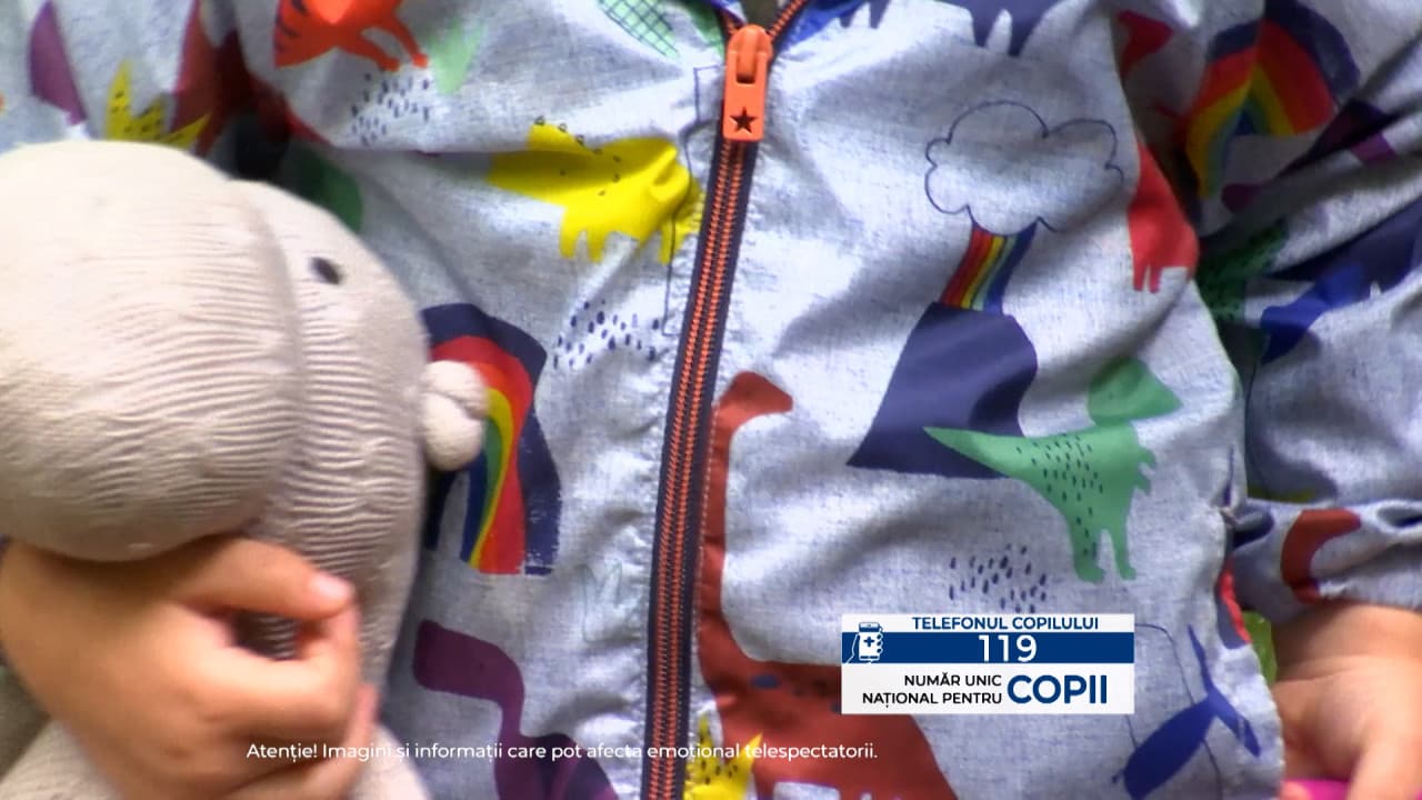 Anchetă la o grădiniță din Pașcani după ce o educatoare a fost înregistrată în timp ce agresa copiii