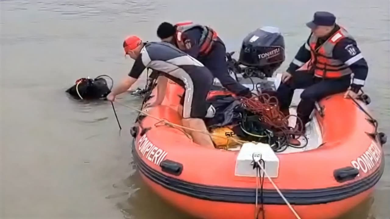 Un interlop din Brăila a murit după ce s-a răsturnat cu barca în Dunăre. Prietenul său a reuşit să se salveze