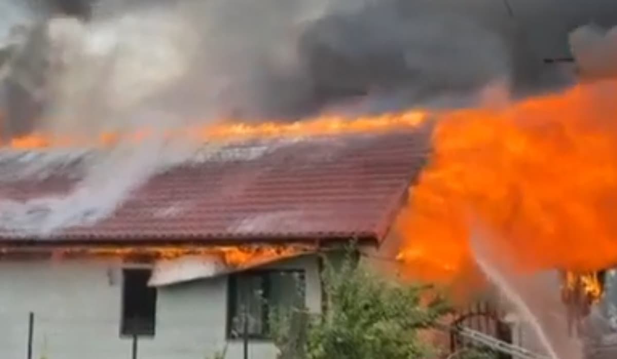 Materialele care ne pun în pericol. Testul care arată cum o casă poate arde complet în mai puțin de o oră
