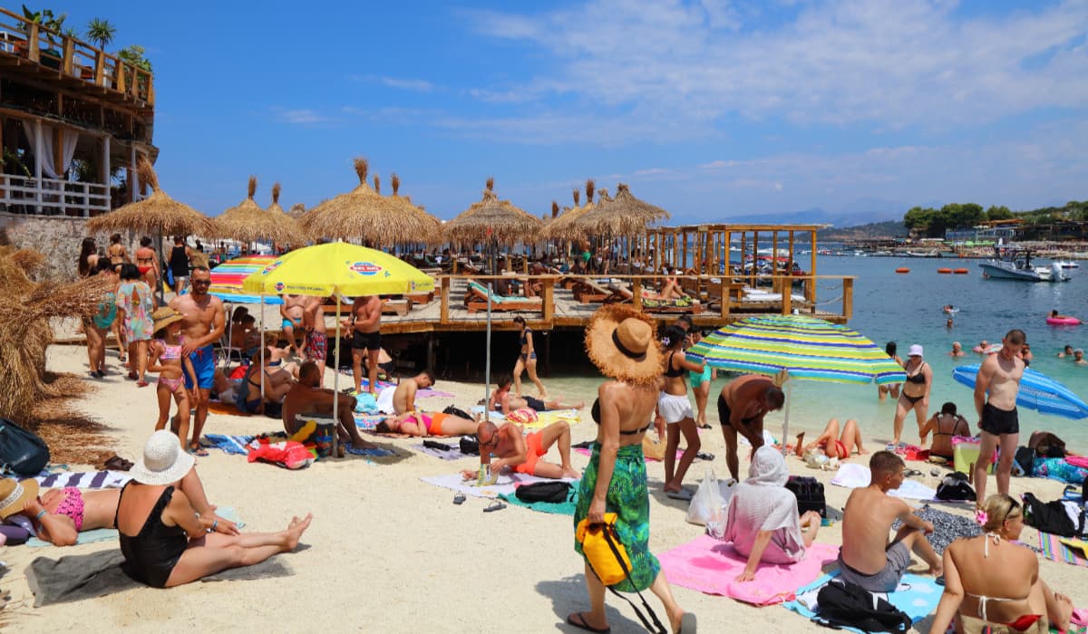 Micro-vacanţele, noul trend al românilor presaţi de preţuri. Destinaţiile care salvează bugetul de concediu