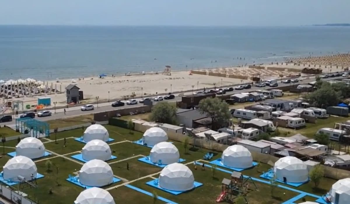 Refugiul din mijlocul naturii, tot mai căutat de români în 2026. Preţurile pornesc de la 200 de lei/noapte