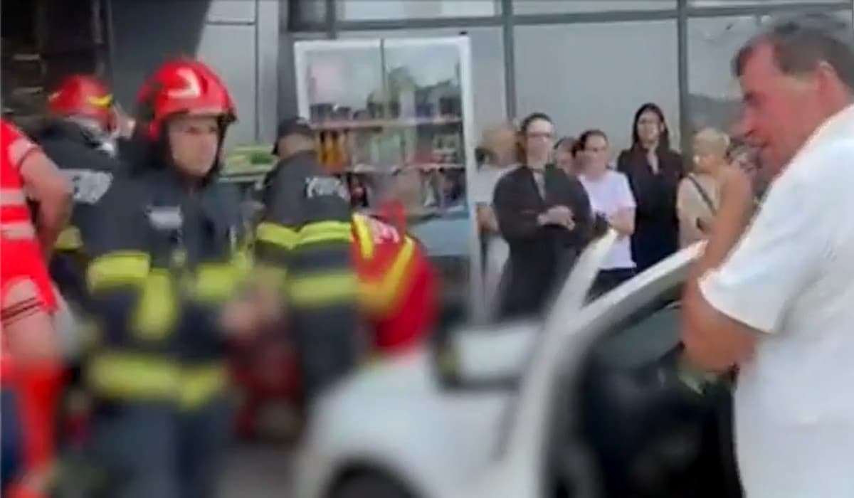 Taximetristul din Timişoara care a băgat trei oameni în spital spune că nu ştie cum i-a lovit cu maşina