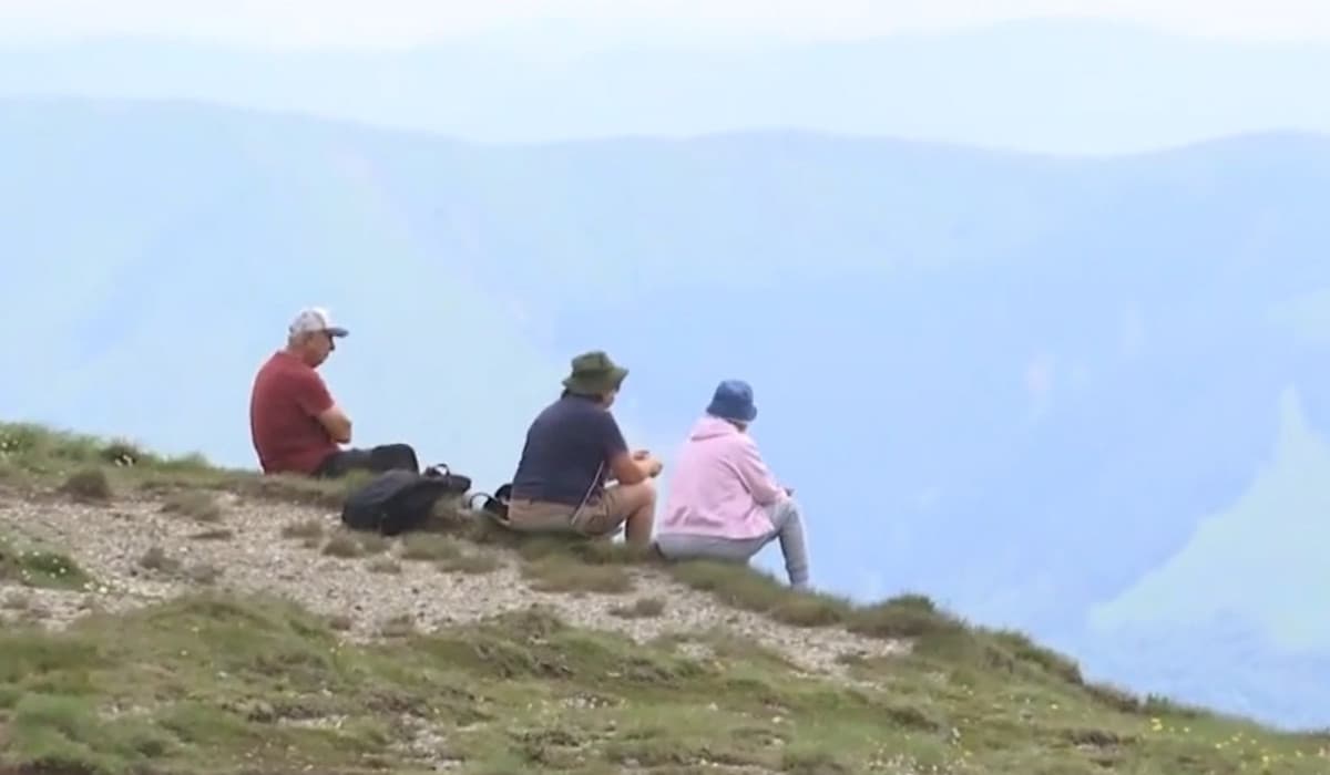S-au deschis traseele pe munţii Bucegi. La ce trebuie să fie atenţi turişii
