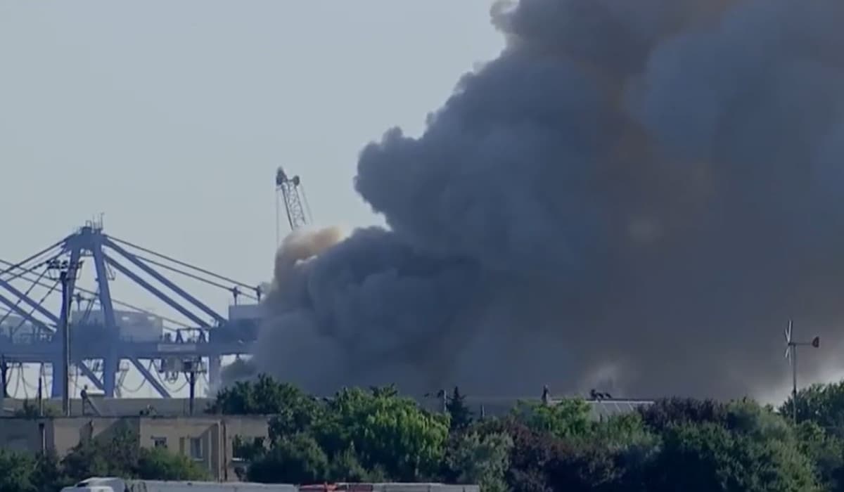 De la ce ar fi izbucnit incendiul din Portul Constanța Sud-Agigea. Turiştii au ignorat mesajul RO-Alert