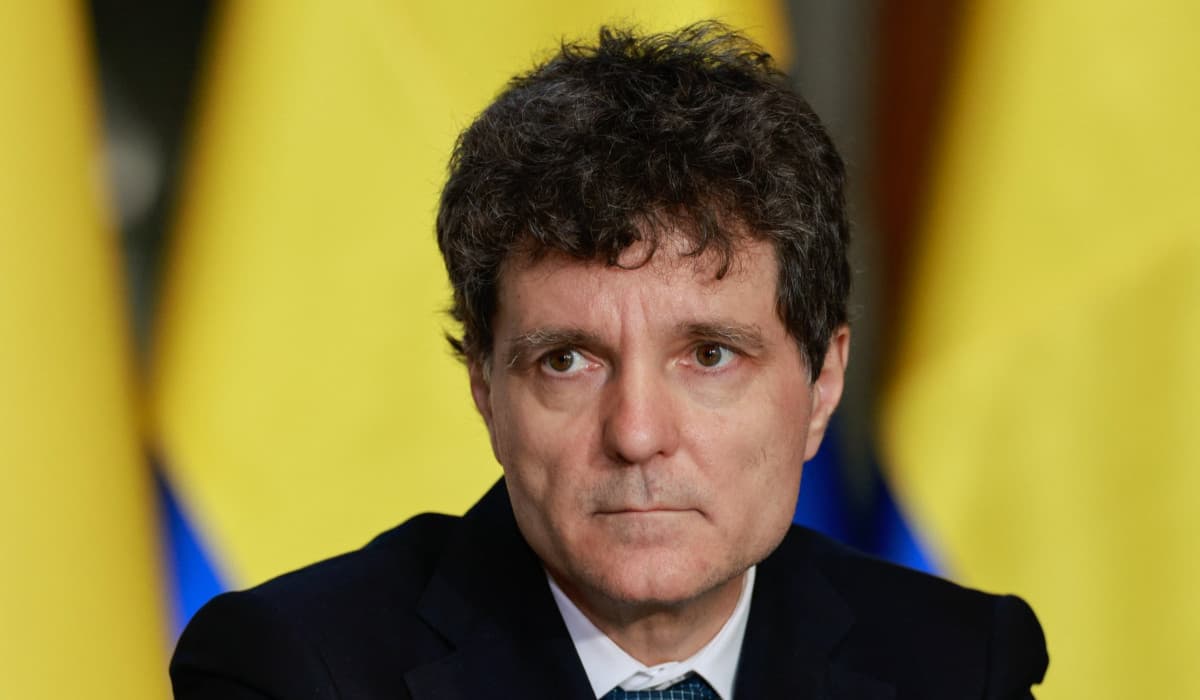 "E umilitor pentru România, s-au depășit niște linii roșii". Editorialul lui Nicușor Dan, criticat dur