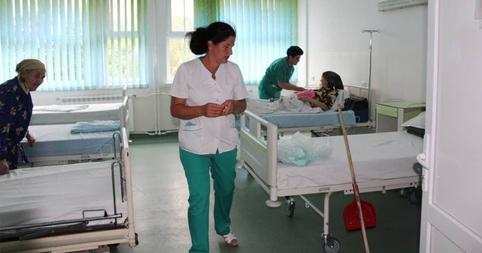 Zeci de posturi vacante la stat, scoase la concurs în județul Iași. Lista acestora și ce calificări se cer. Se caută inclusiv necalificați
