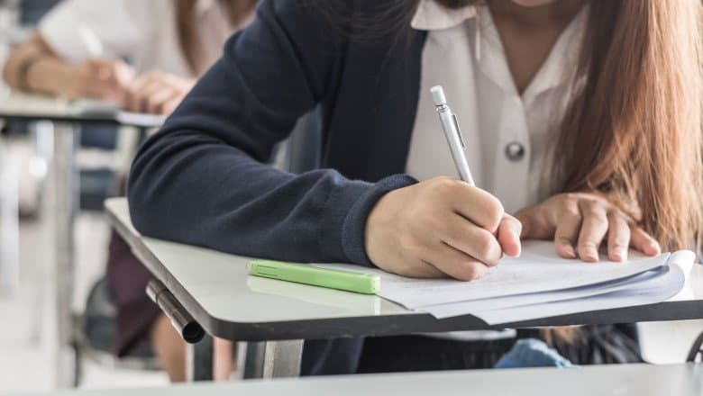 Emoții mari și examene multe pentru studenții din Iași: când începe sesiunile de vară la universitățile din oraș?