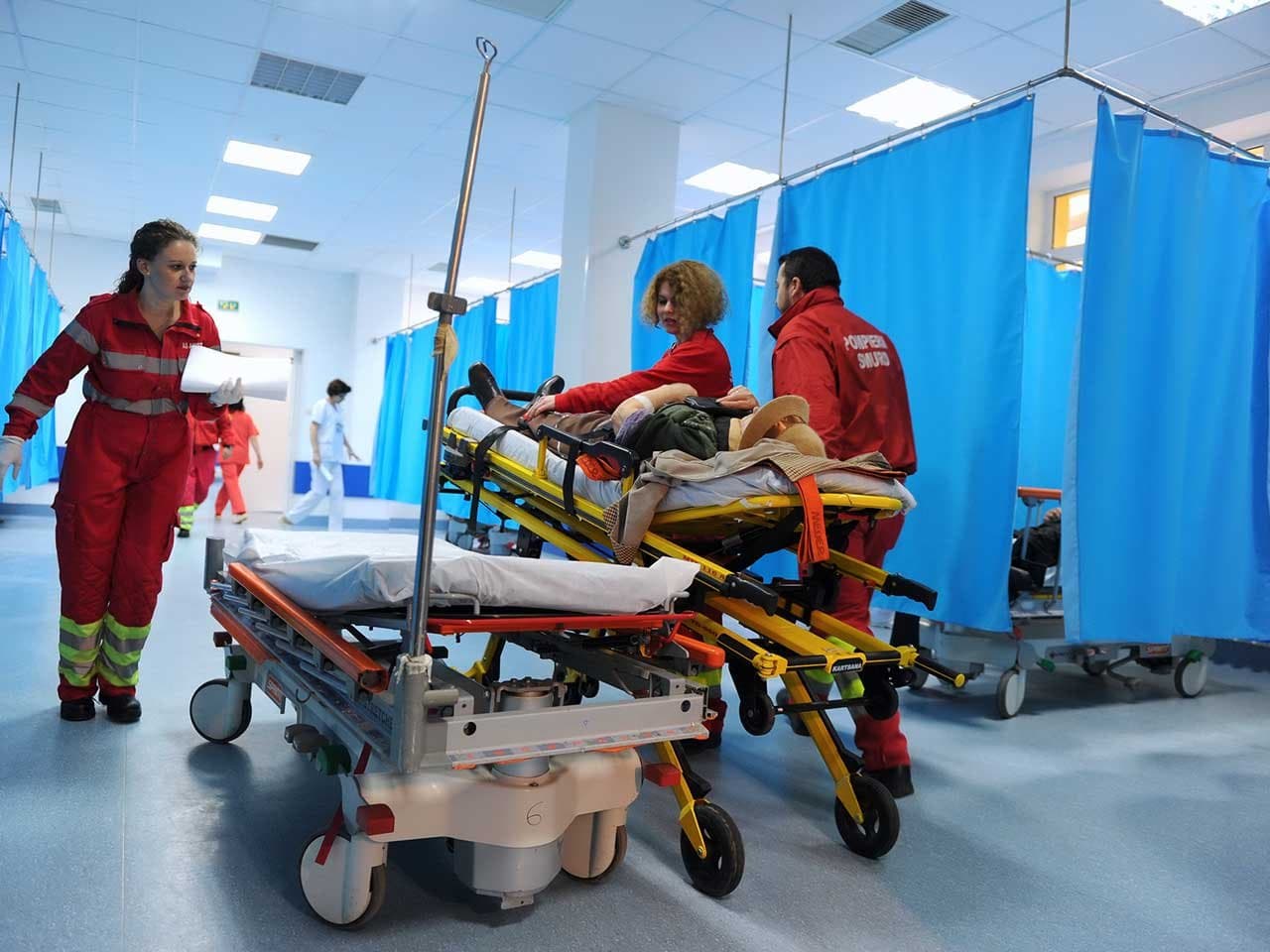 „Minunea din Săptămâna Mare”: minus 80%. Medicii ieșeni de la Urgențe spun că e perioada cu cele mai puține cazuri de consum de alcool și de agresiuni