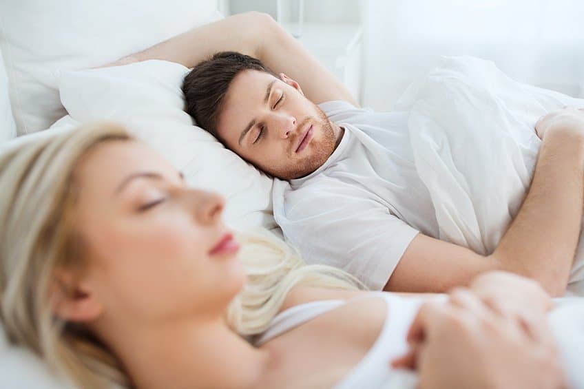 Cu dragostea la psiholog: ce probleme au cuplurile tinere din Iași? Între părinți, chat-uri și relații fără asumare:„Iubesc mai degrabă un scenariu decât o persoană”