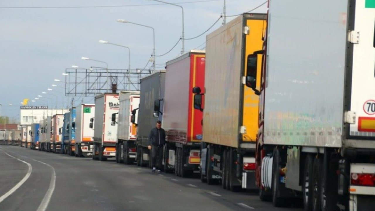 TOP: utilajele – locul unu, medicamentele – locul doi. Exporturile Iașului în 2025. Știați că vindem în afară umbrele de mii de euro?