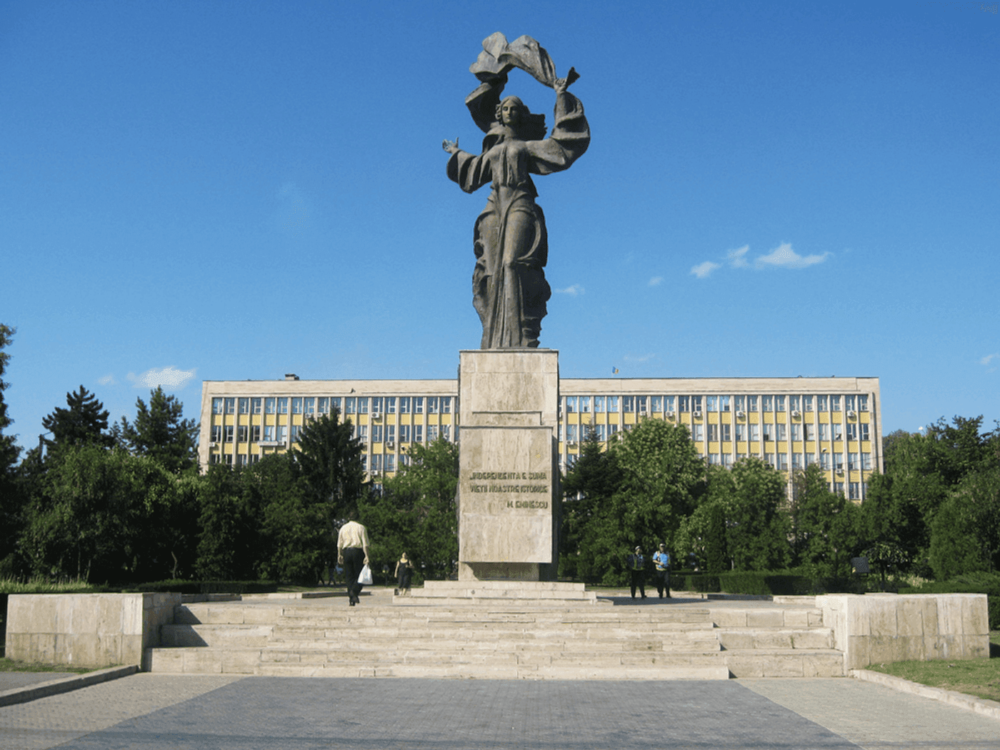 Două investiții de care Primăria Iași a ținut, la propriu, cu dinții: municipalitatea a depus inclusiv contestații