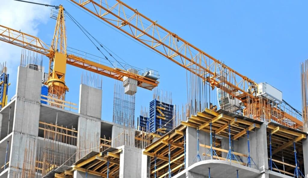 Iașul, pe contrasens la dezvoltare rezidențială. Suntem în topul județelor care vor să construiască mai mult în 2026: media națională e în scădere