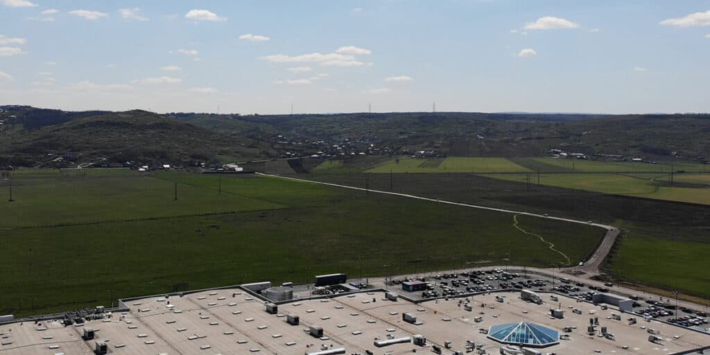 EXCLUSIV | Cât a plătit patronul Siraj pentru terenul de 3,9 hectare de lângă Mall Moldova. Detalii despre tranzacție