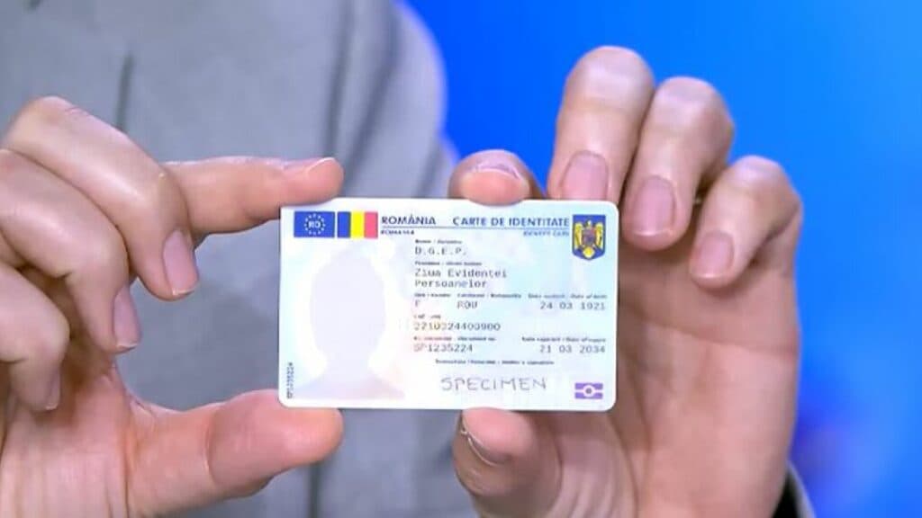 Cartea electronică de identitate nu mai e doar un buletin modern. Beneficierii pot semna avansat documente PDF, în baza noii legi a semnăturii electronice