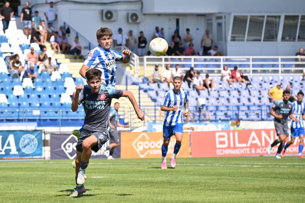 FOTBAL Ultima partidă a unui sezon negru pentru clubul fanion al Iașului are loc în Oltenia. Dacă nu pierde, Poli termină sezonul pe podiumul grupei din care face parte