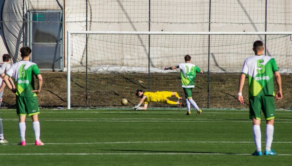 FOTBAL USV Iași a evitat retrogradarea după ce a câștigat în Copou cu „lanterna” în ultima etapă a Ligii a III-a