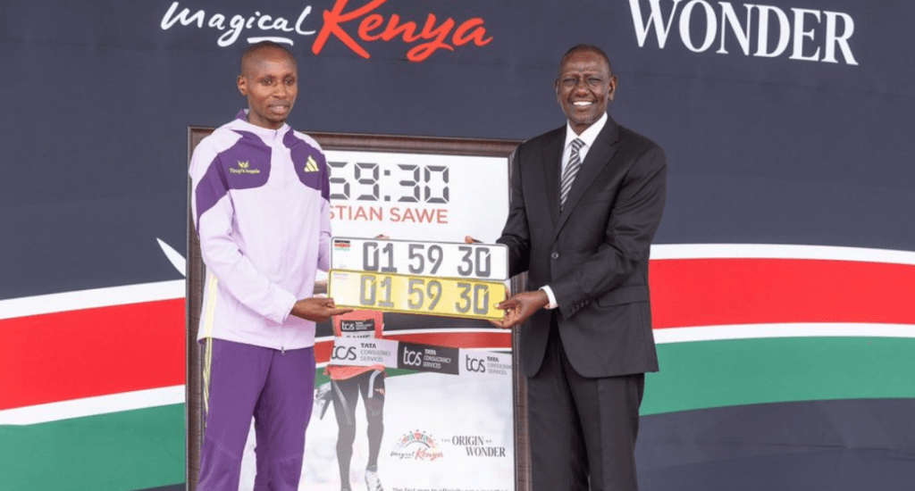 Sabastian Sawe, primul atlet care a terminat un maraton sub pragul legendar de două ore, primit ca un erou la Nairobi - VIDEO