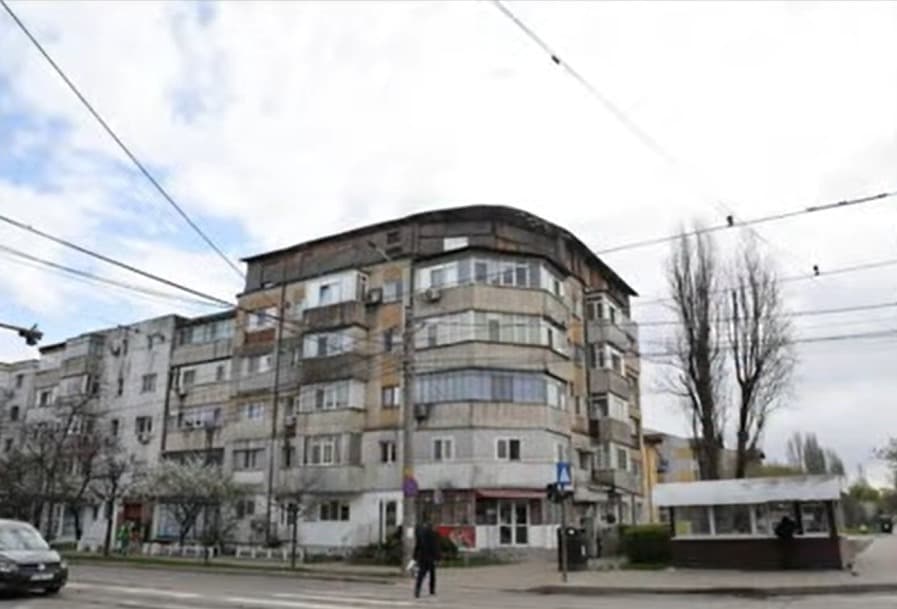 Recensământ al șarpantelor și mansardelor la Iași. „Cotețele” de pe blocuri sunt în curs de verificare: cele ilegale și nesigure vor fi dezafectate