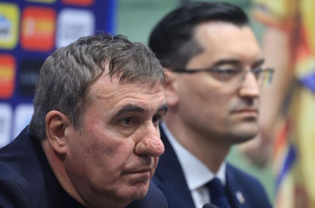 Hagi înaintea meciului cu Ţara Galilor: Echipa naţională are nevoie în momentul de faţă de atacanţi laterali şi de fundaşi laterali mult mai competitivi