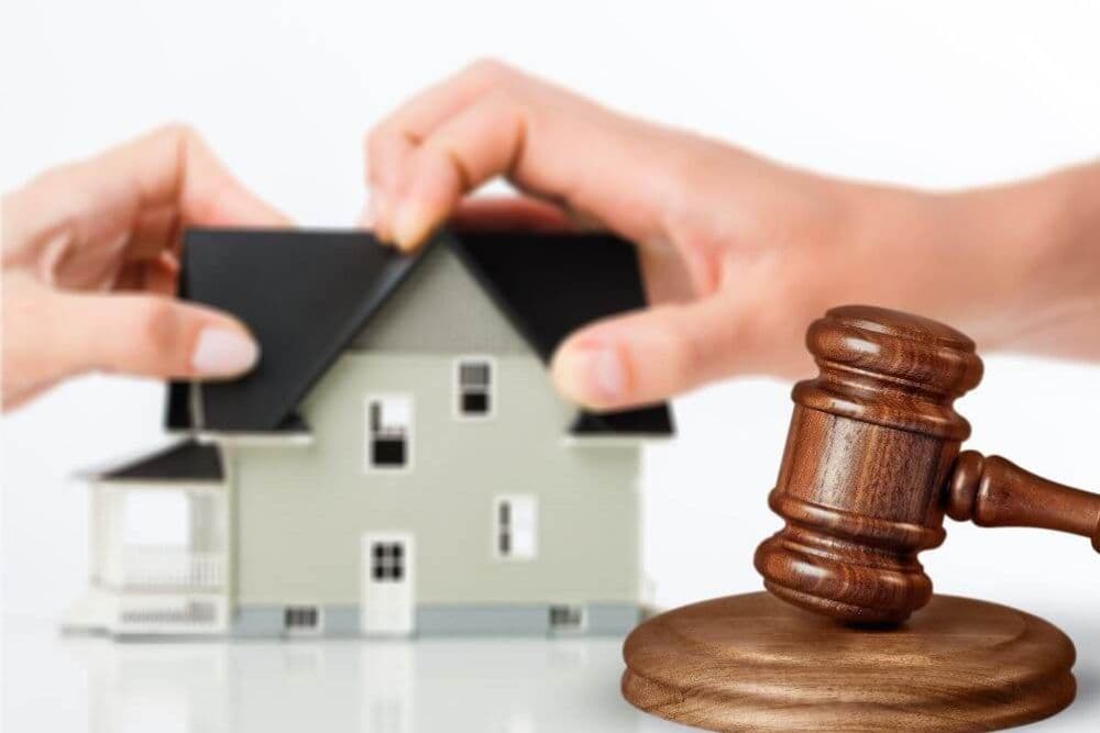 Familie distrusă de Fisc. Doi soți ieșeni, obligați de Tribunal la cererea Finanțelor să facă partajul averii, ca să meargă mai departe executarea silită după falimentul firmei